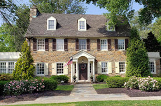 CEDAR SHINGLE ROOFS